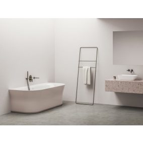   Ypsilon Wall 178x86, akrilkád, Alabaster Pink/fehér, szabadonálló, fehér/fekete/króm lefolyó